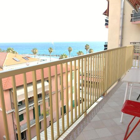 Apartament Casa Fronte Mare Ventimiglia Zewnętrze zdjęcie
