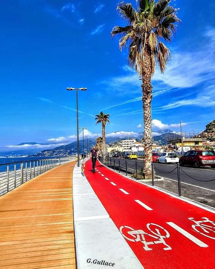 Apartament Casa Fronte Mare Ventimiglia Zewnętrze zdjęcie
