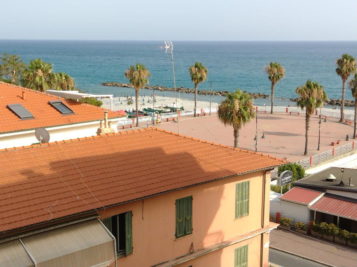 Apartament Casa Fronte Mare Ventimiglia Zewnętrze zdjęcie