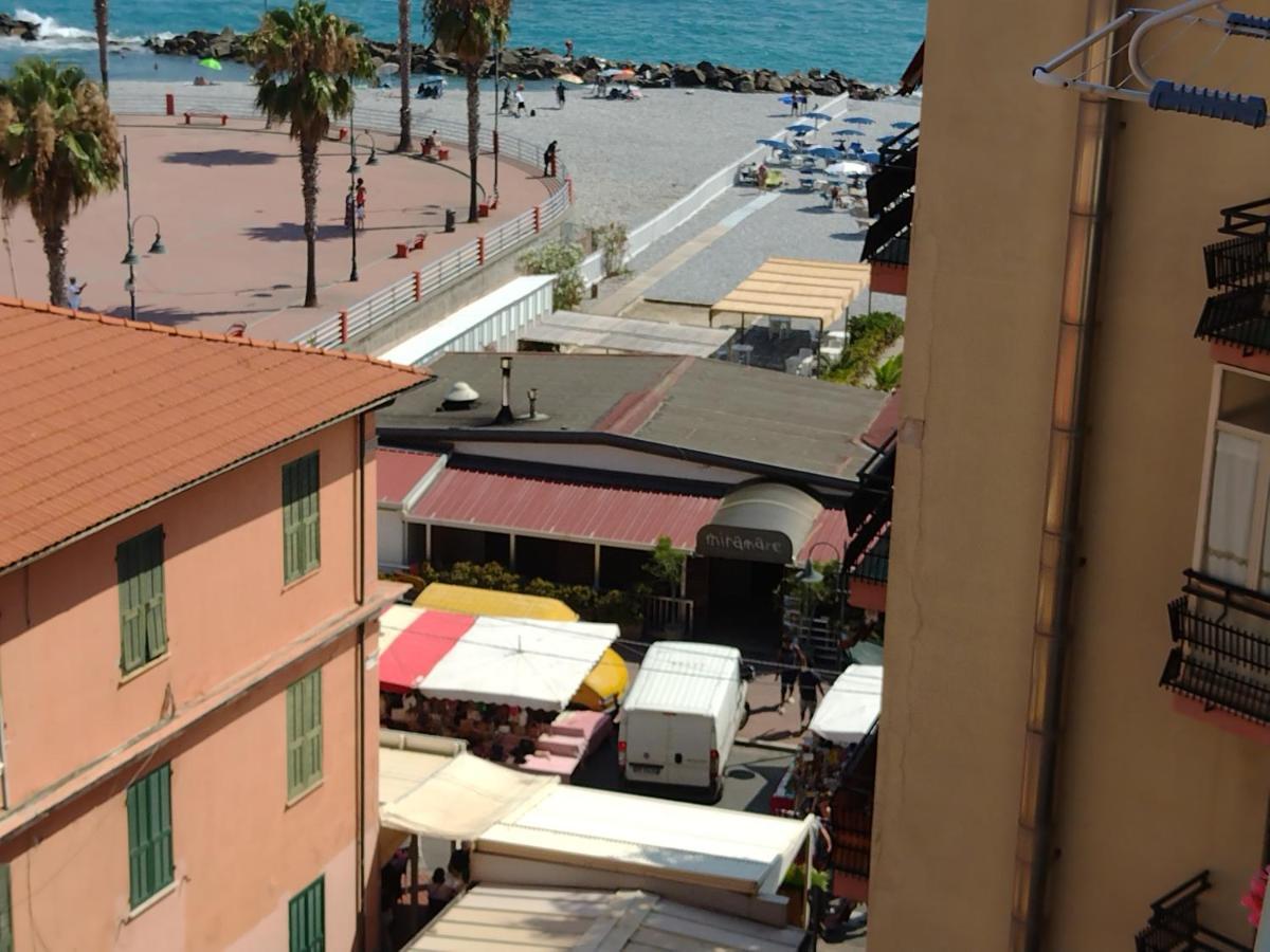 Apartament Casa Fronte Mare Ventimiglia Zewnętrze zdjęcie